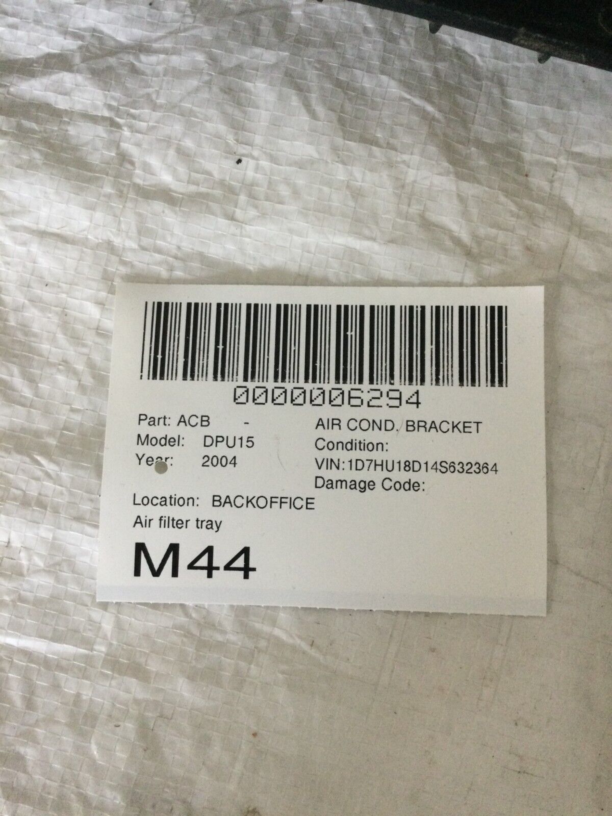 2004 Dodge Ram 1500 Air Cleaner Air Filter Box Bracket Mount OEM 53032453