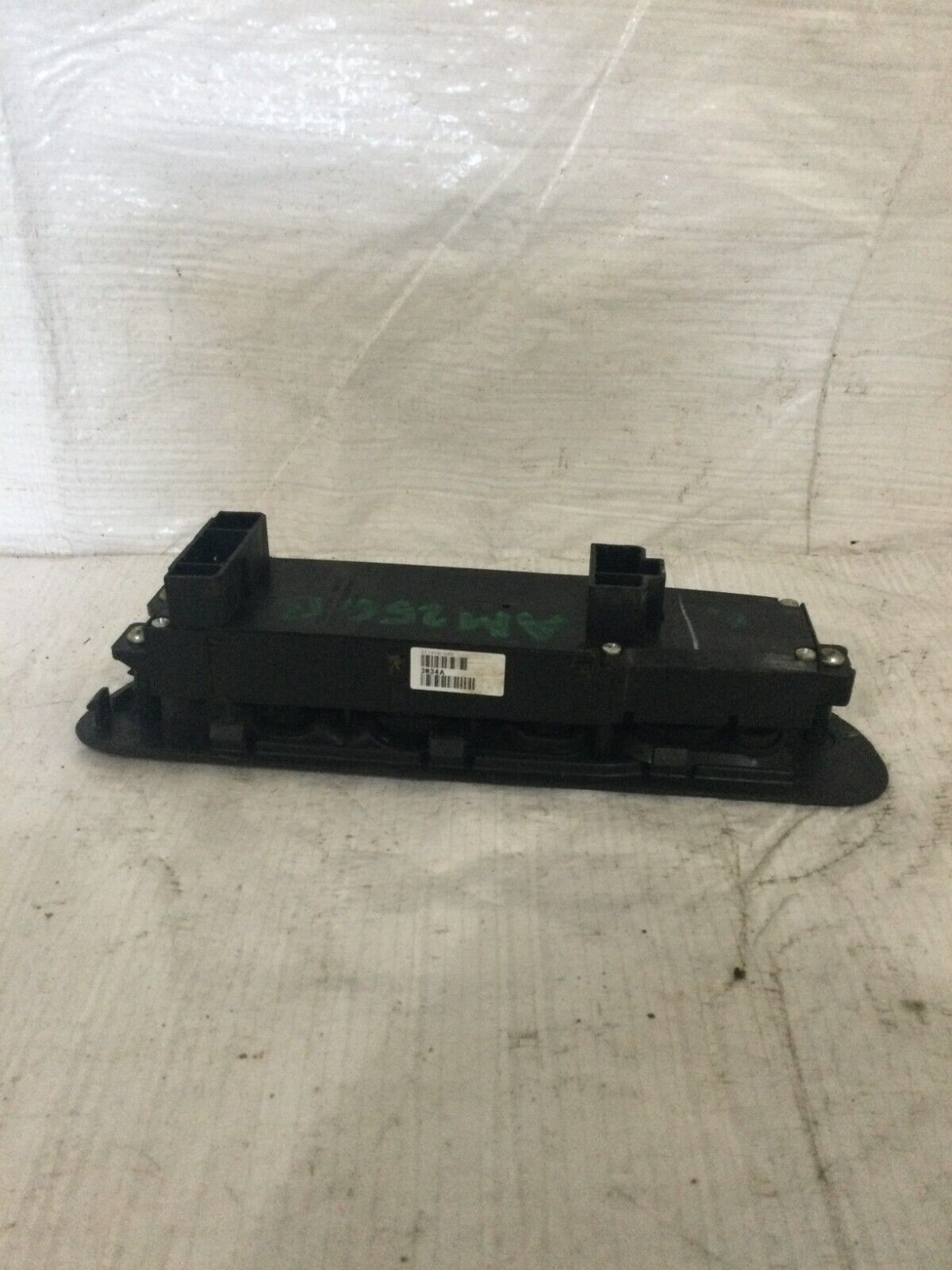 2005 Dodge Ram 1500 Front Left Driver Master Power Window Switch OEM LH