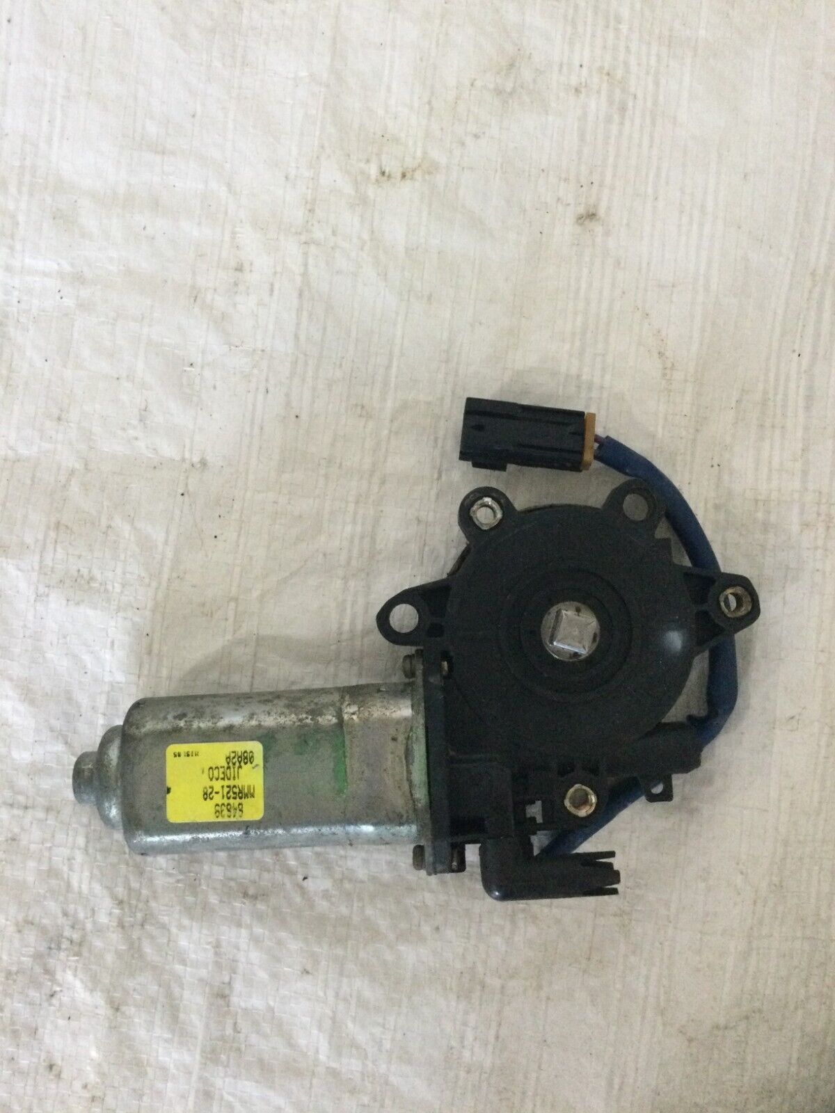 2001 Nissan Xterra Front Left Power Window Motor OEM