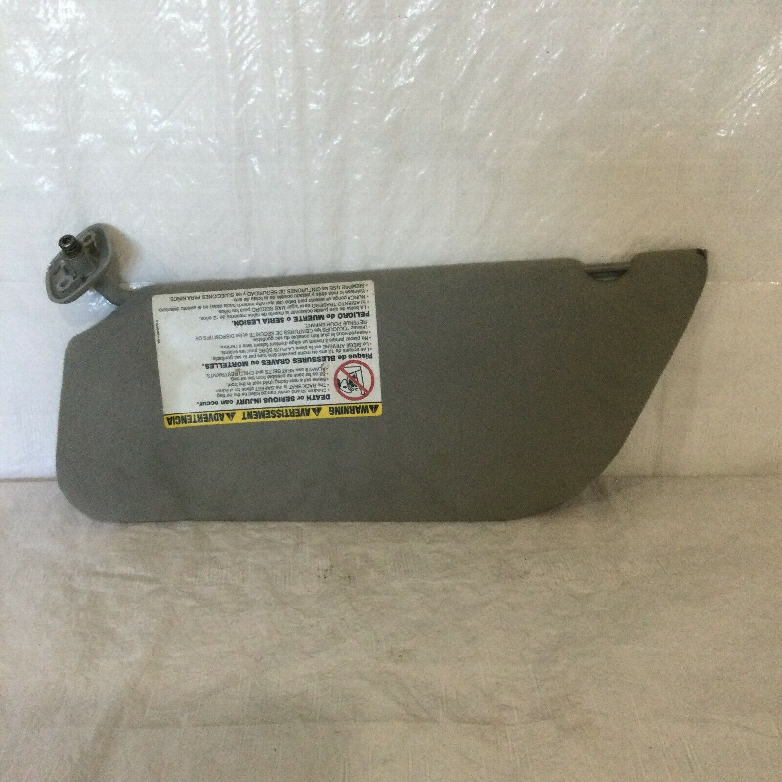 2005 Ford F-350SD Right Passenger Side Sun Visor OEM 6.0L Diesel RH