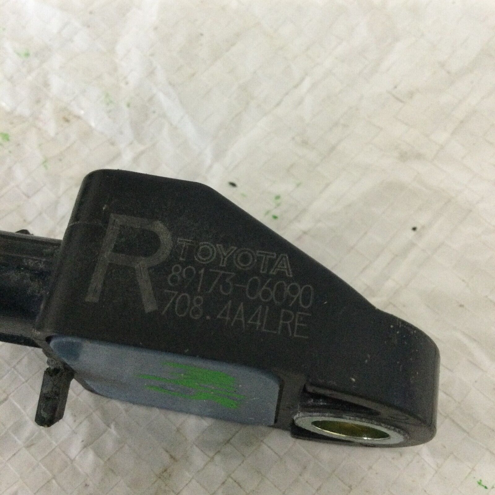 2007-2009 Toyota Camry Front Crash Impact Sensor Module 89173-06090 OEM RH