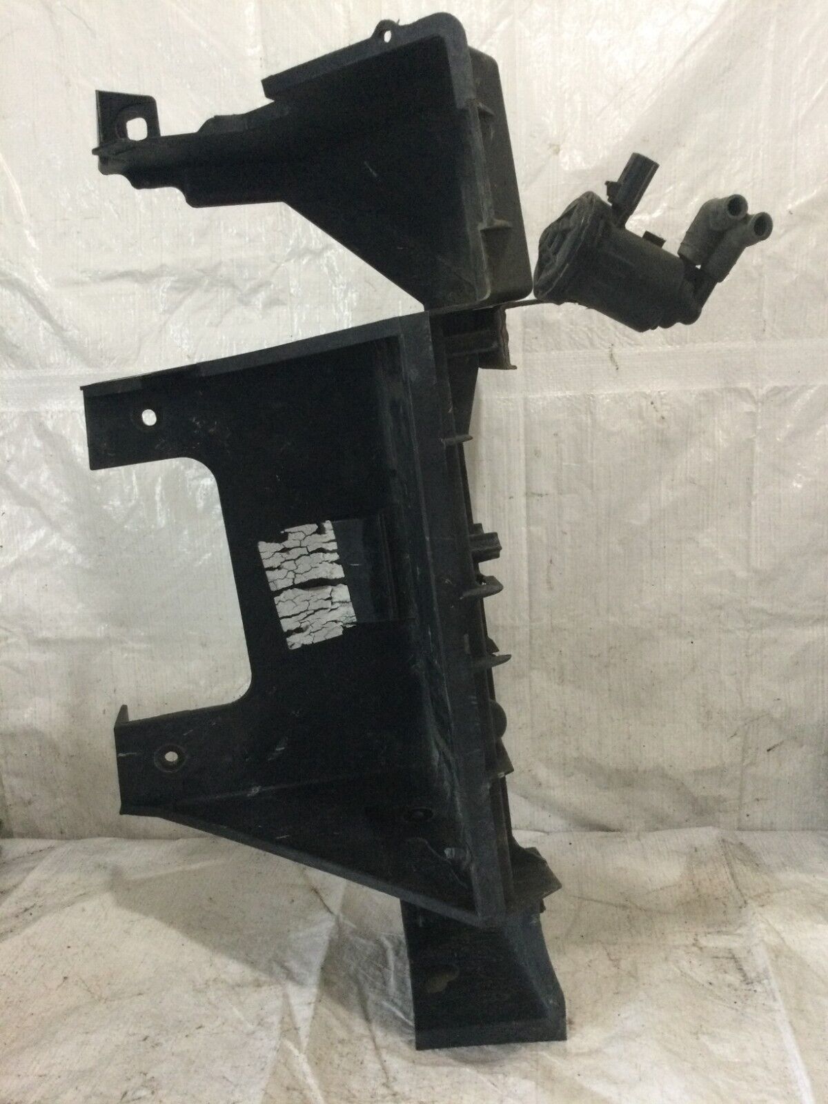 2006 Dodge Ram 1500   Battery Tray  Holder Assembly 55277059A OEM