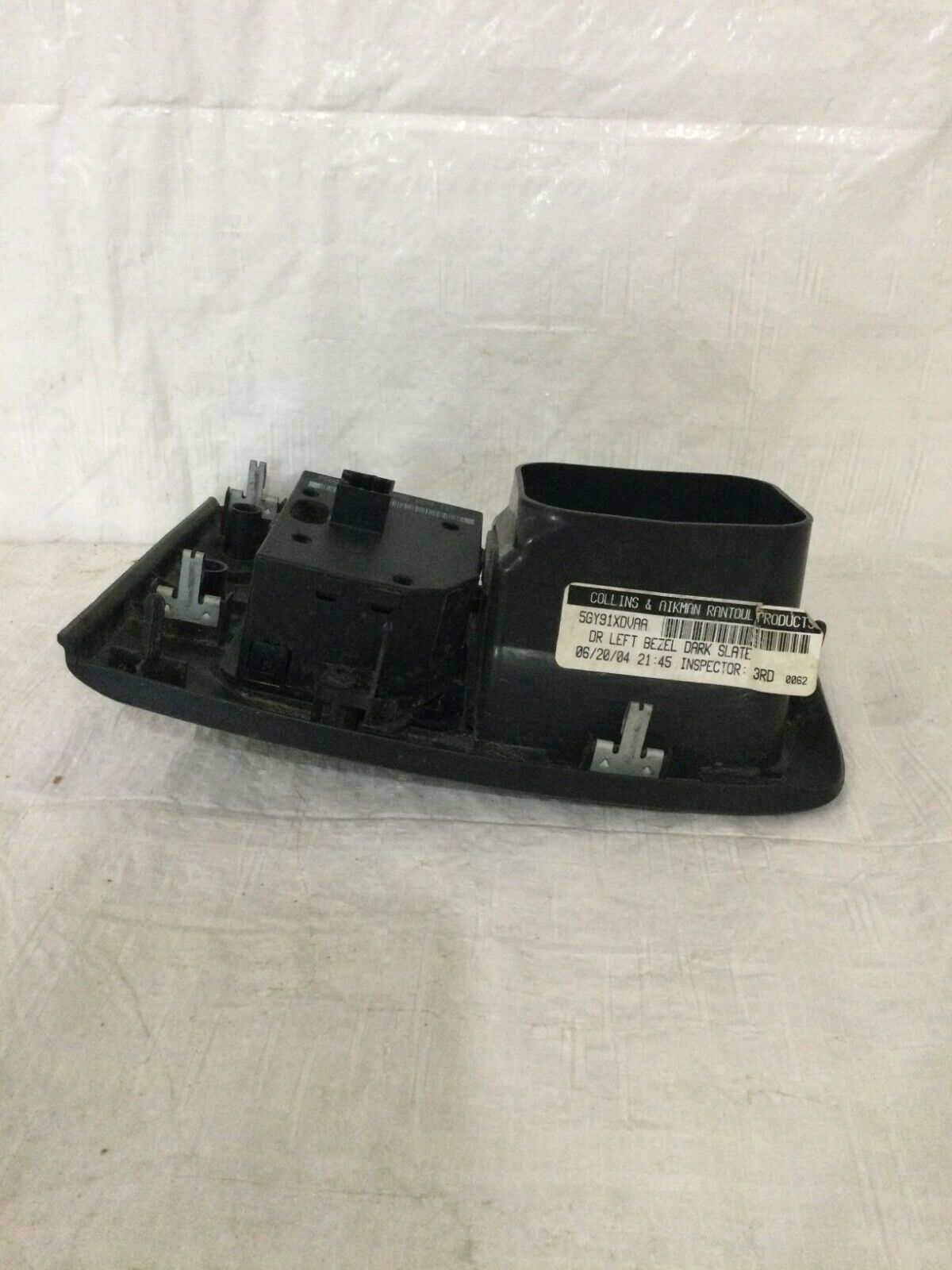 2002-2005 Dodge Ram 1500 Trim W / Air Vent & Headlight Switch 56045537AC OEM