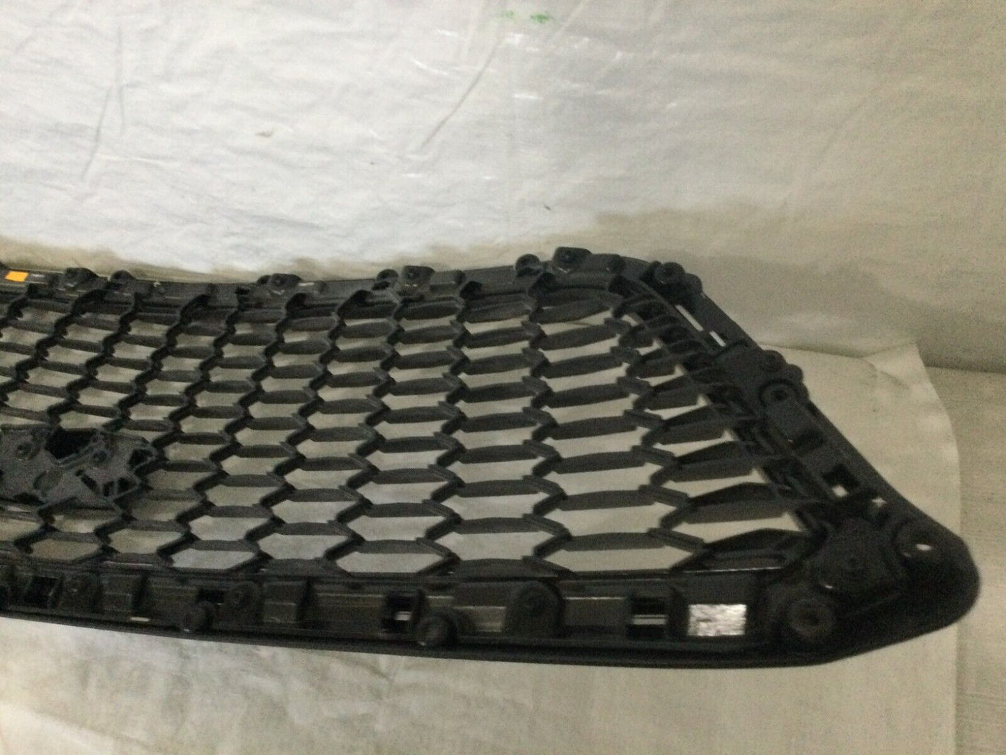 2019-2021 Cadillac XT4 Sport Front Grille W/ Emblem OEM 84582861