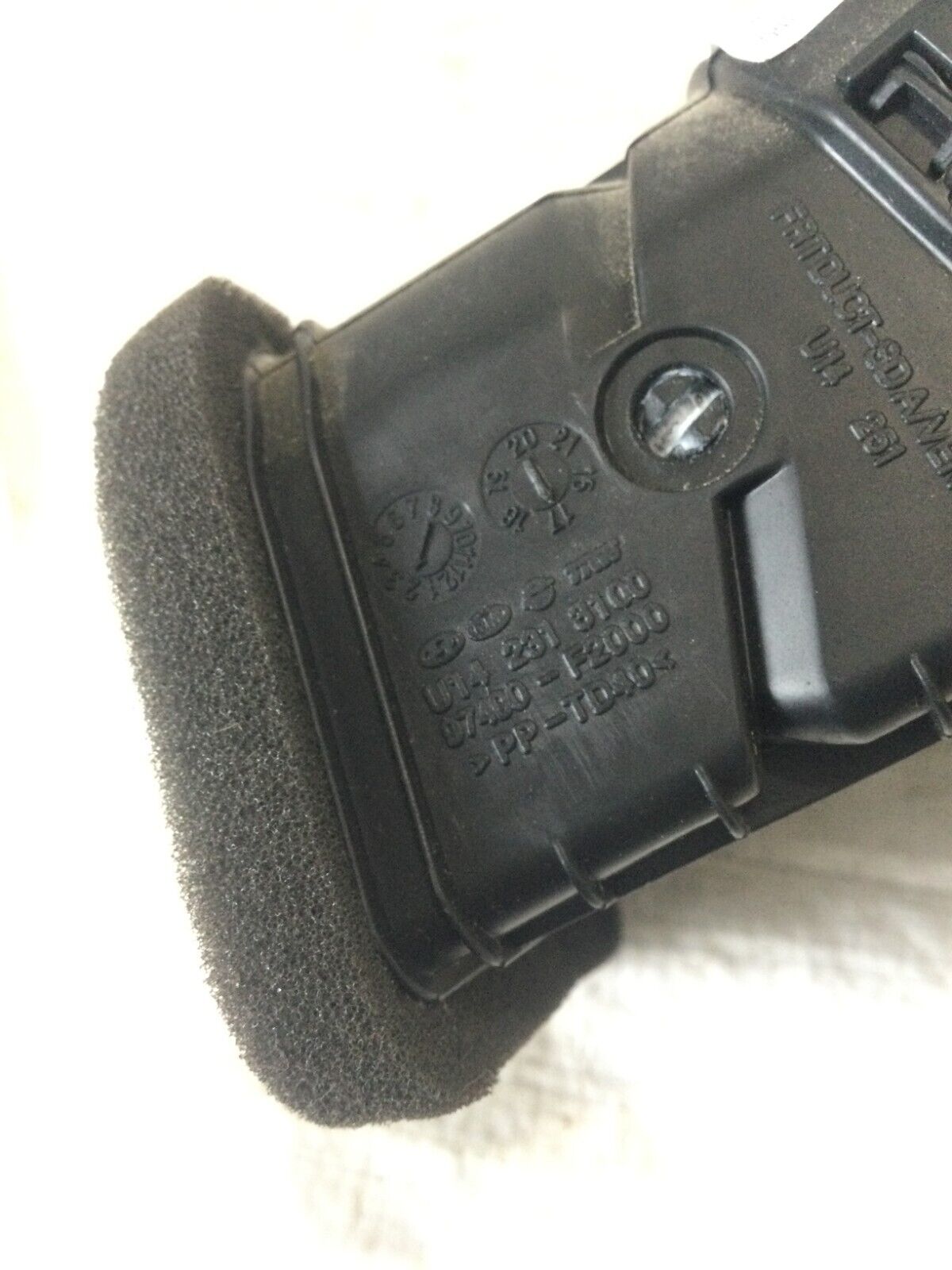 2017 Hyundai Elantra SE Dash Right Passenger  Side Air Vent 97480-F2000 OEM