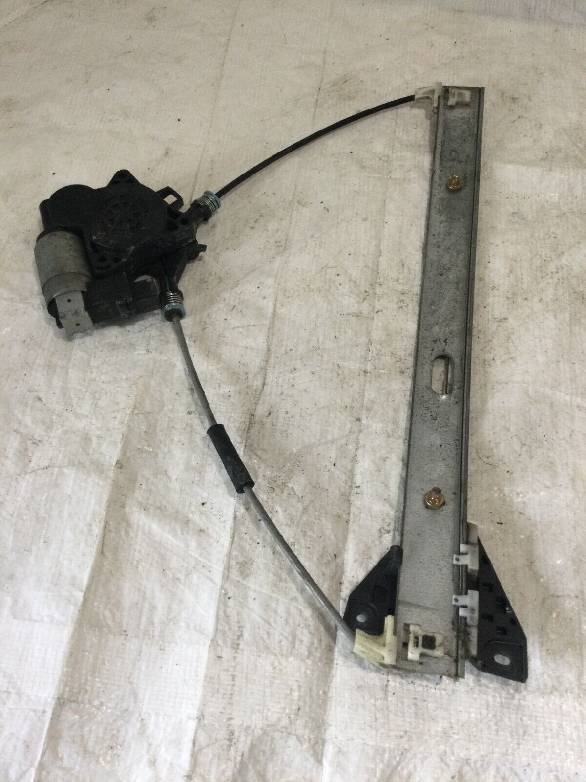 2005 Mazda MAZDA6 Right Passenger Front Door  Regulator Motor OEM