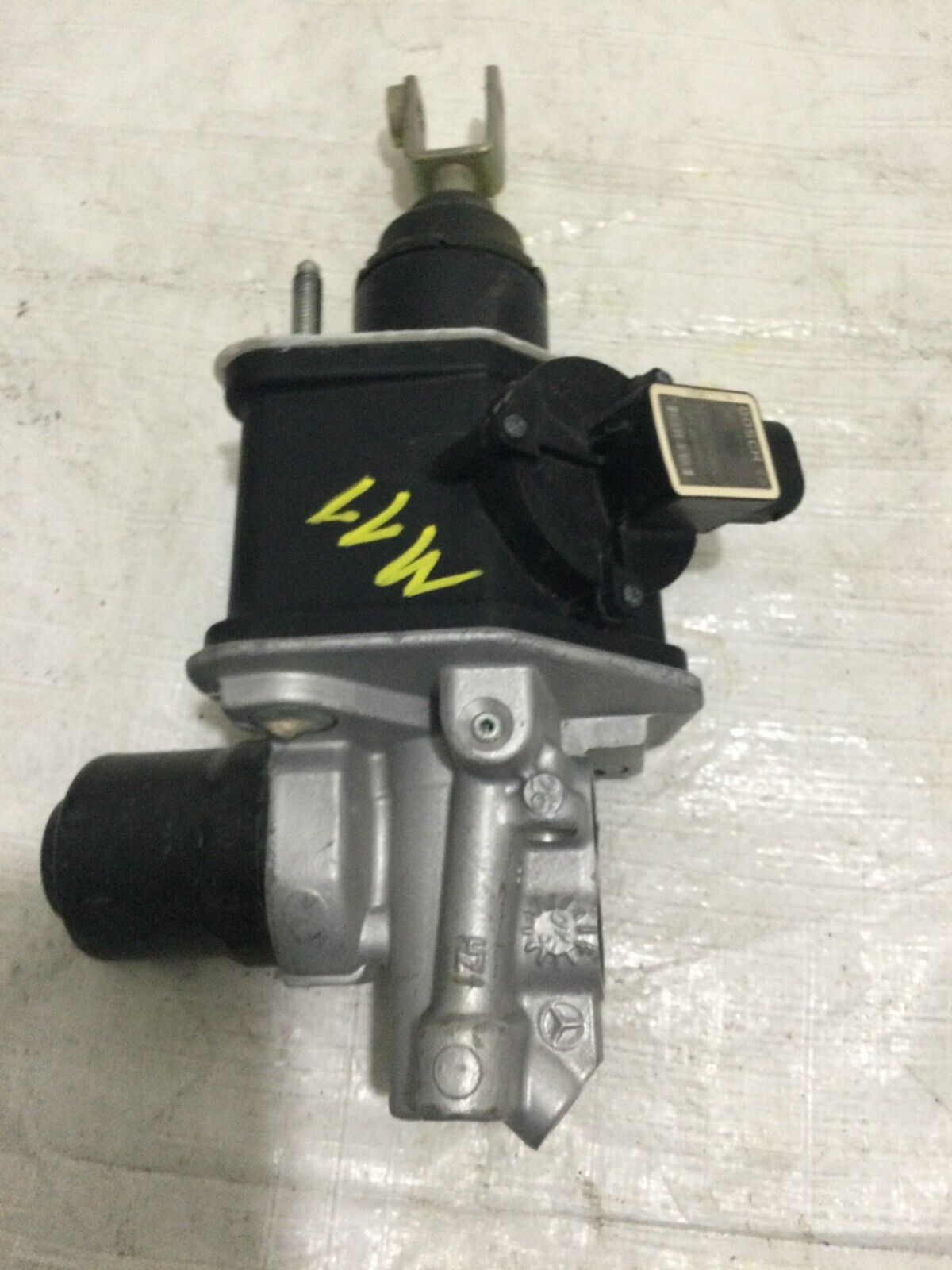 2006 Mercedes Benz 211 E55 Master Brake Cylinder OEM
