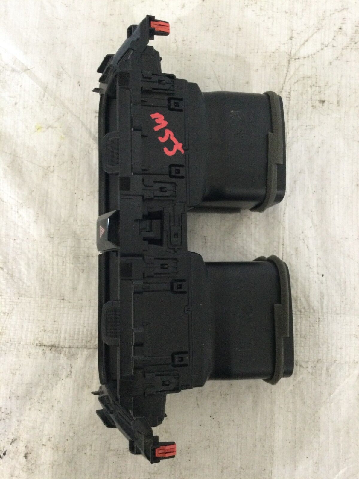 2019-2022 Toyota Corolla Center Dash Air Vent 55670-02780 OEM