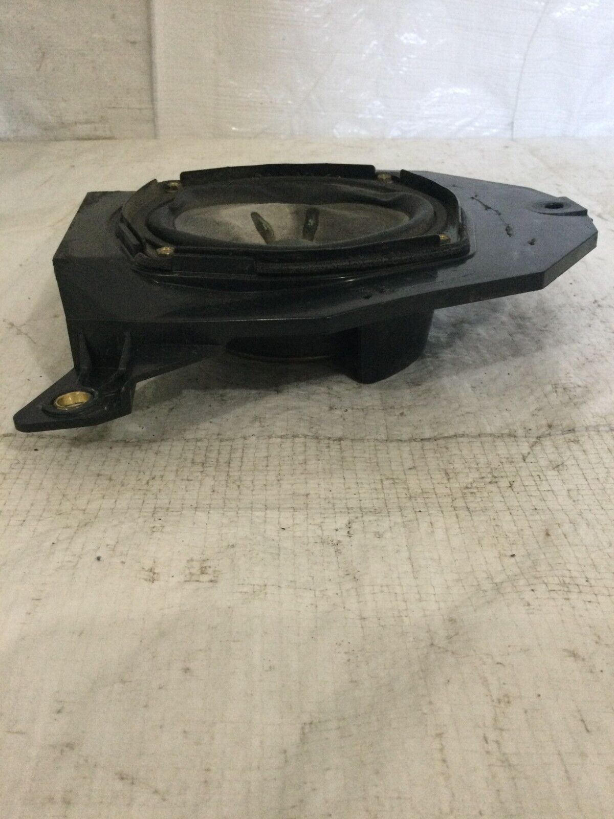 2003-2006 Cadillac Escalade EXT Right Rear Door Speaker OEM 15054681
