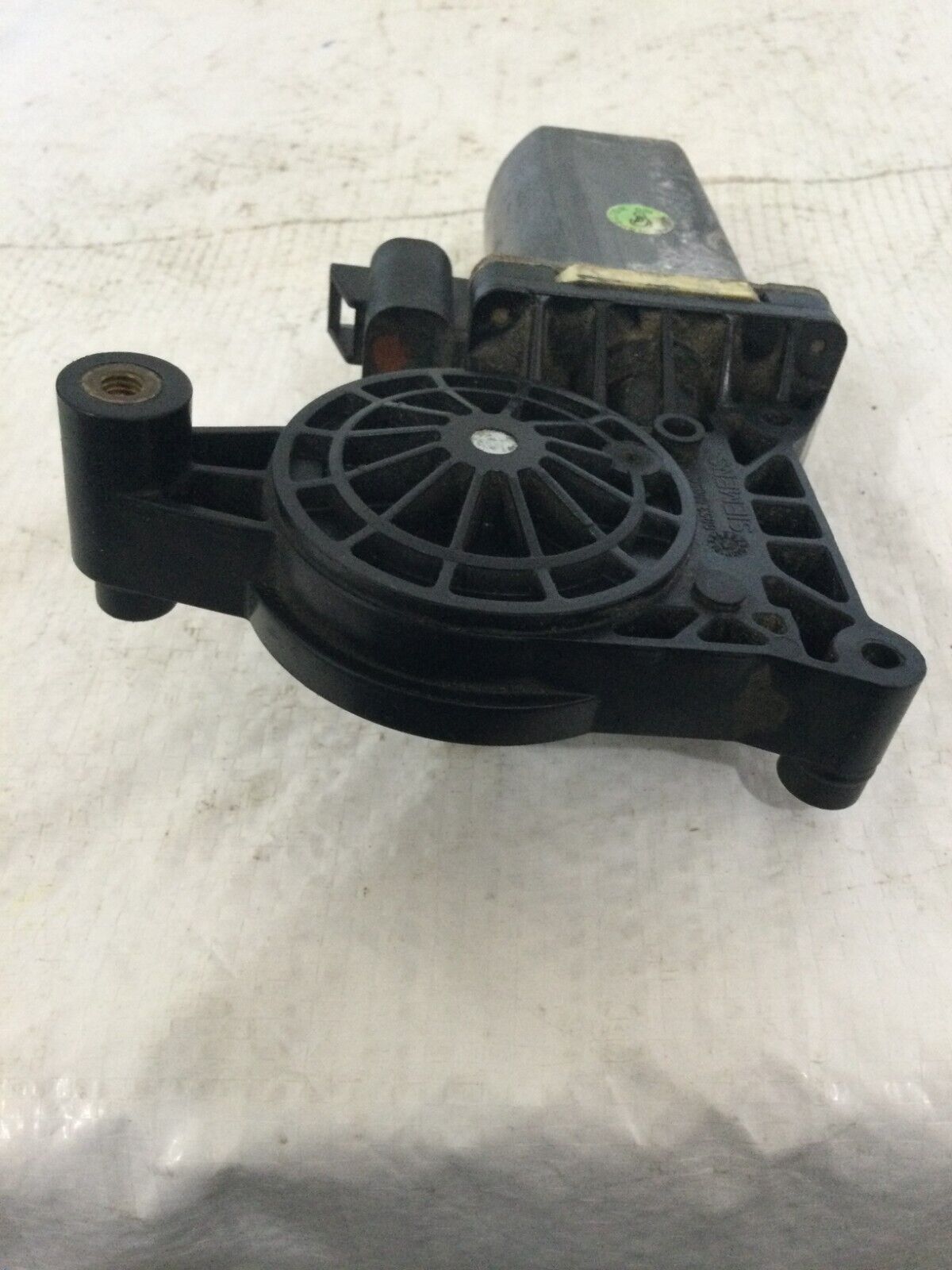 2003-2006 Cadillac Escalade EXT Rear Right Power Window Motor OEM