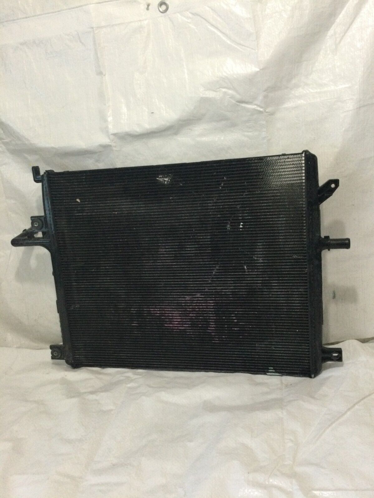 2019-2020 Chrysler 300 A/C Air Conditioning Condenser OEM