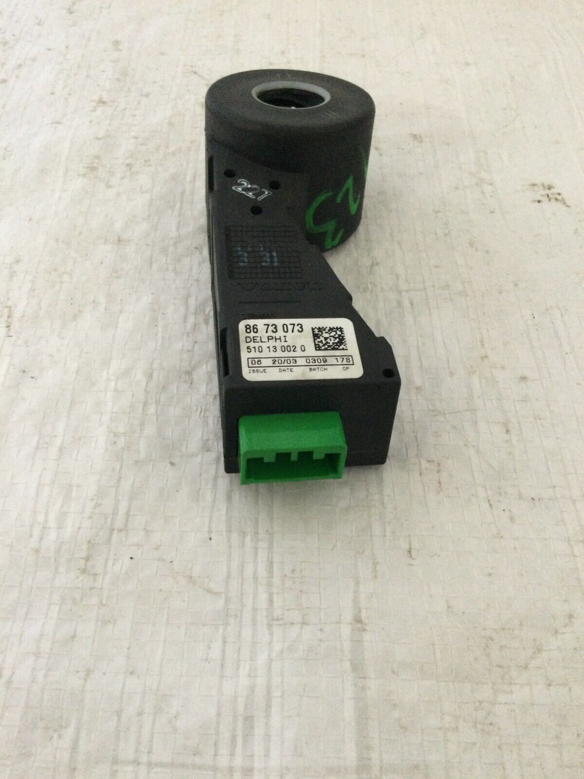 2001-2004 Volvo S60 Antenna Immobilizer Ring, Ignition/Alarm switch OEM 8673073