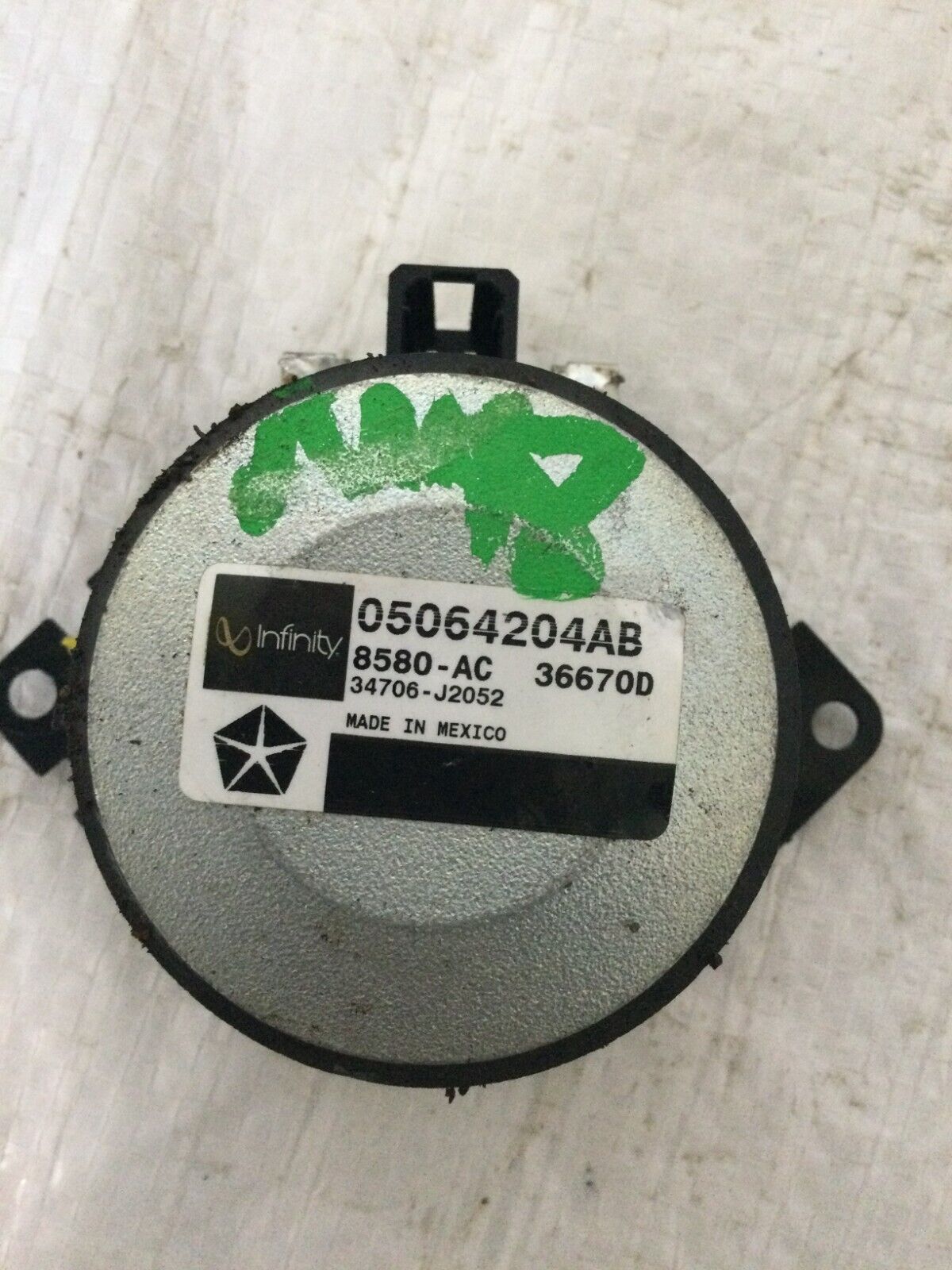 2007 Dodge Nitro Infinity Speaker OEM 05064204AB