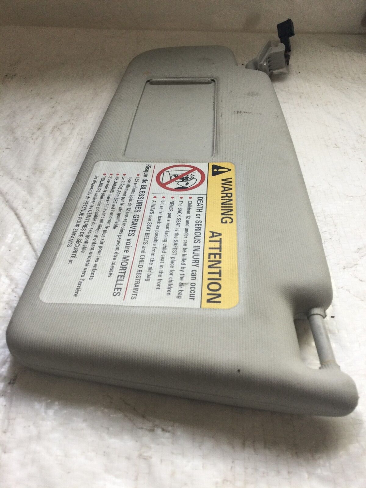 2006-2009 Volkswagen Jetta Front Left Sun visor Sunvisor OEM