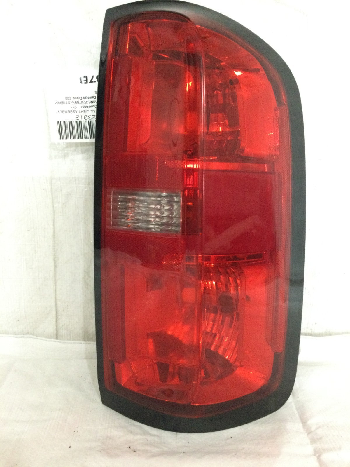 2017-2022 Chevrolet Colorado Passenger Right Side Tail Light OEM