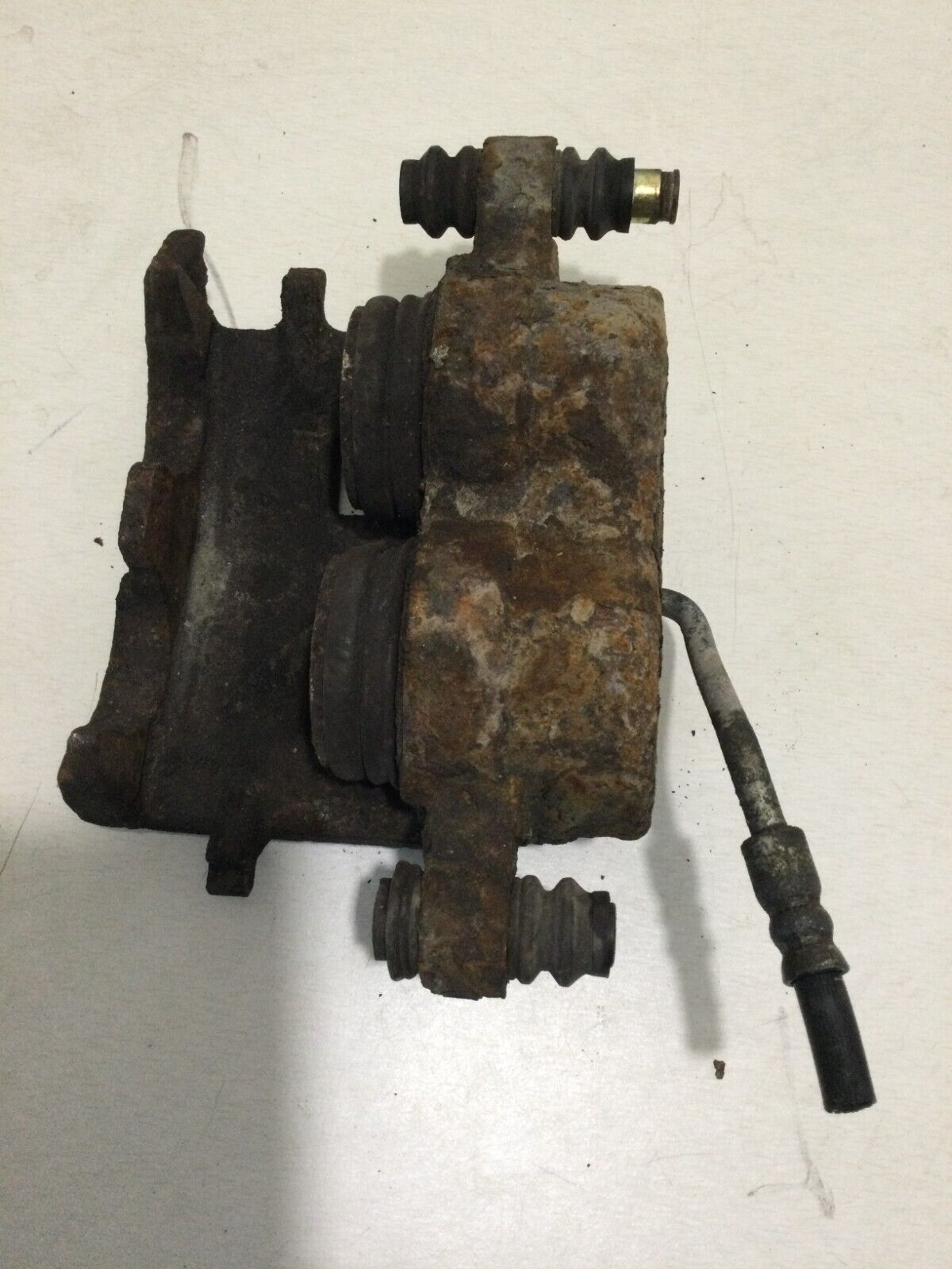 2005 Dodge Ram 1500 Front Left Brake Caliper OEM