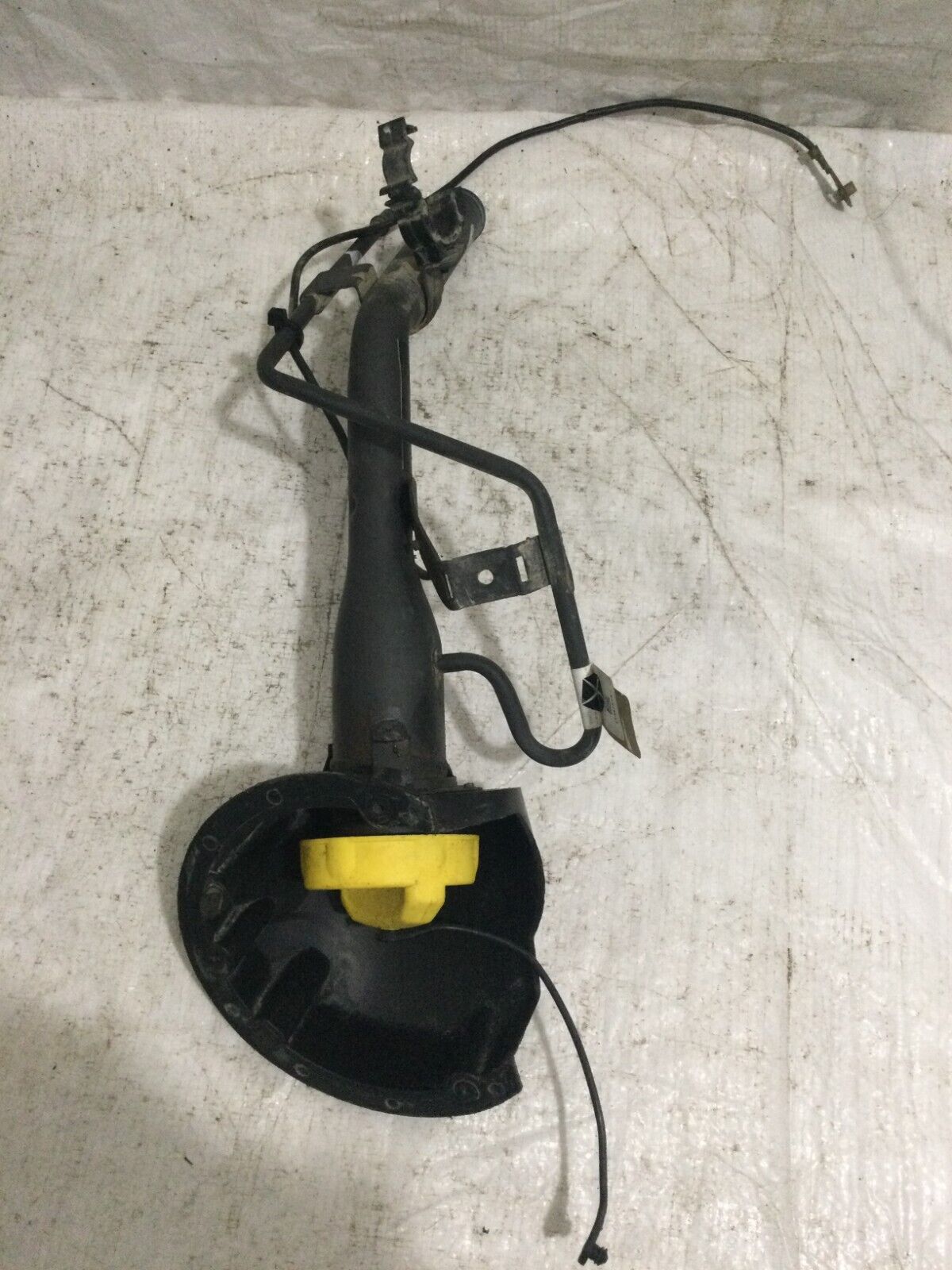 2019 Ram 1500 Fuel Gas Tank Filler Neck Hose Line OEM 68400787AA 3.6L