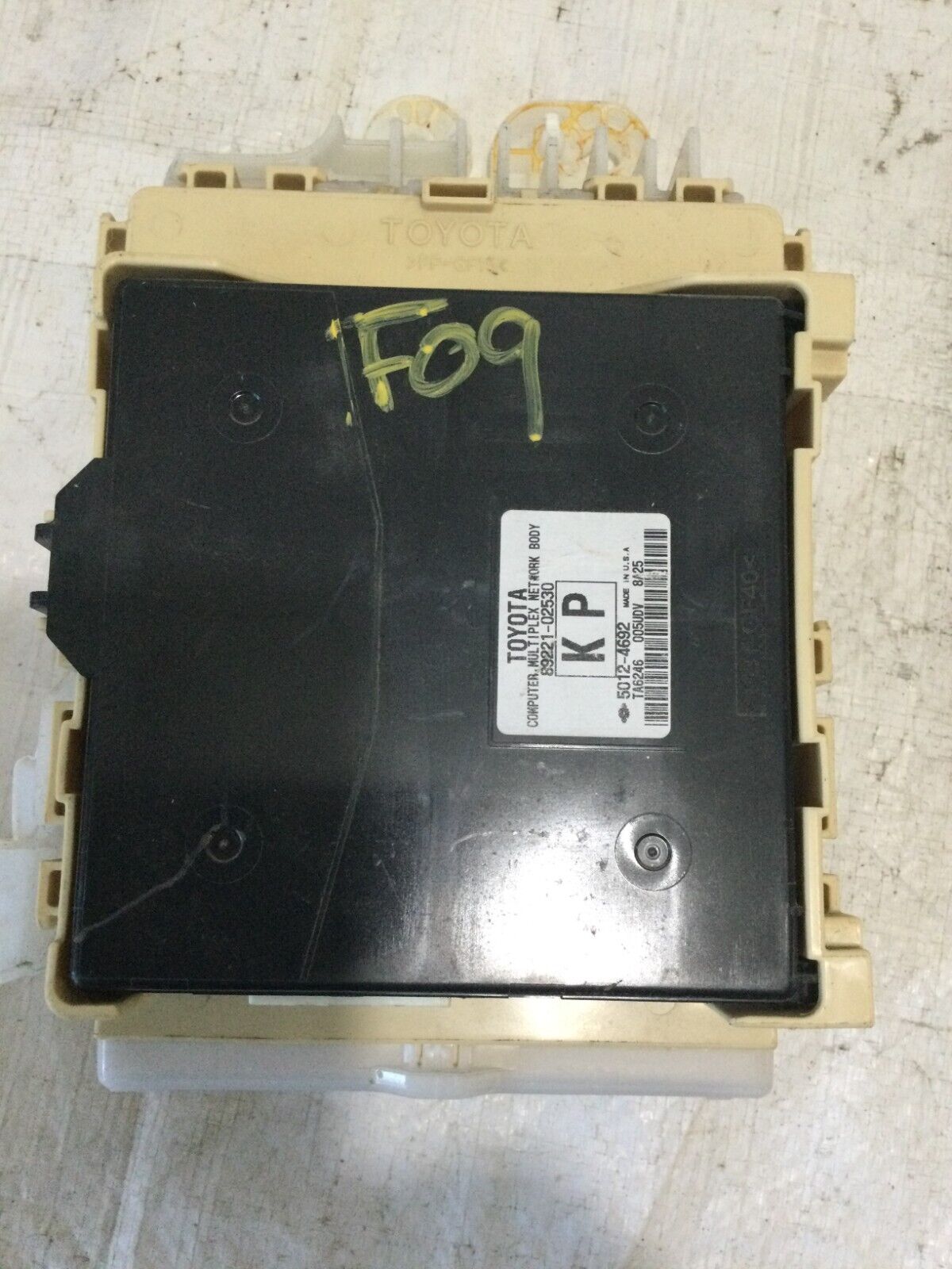 2018 Toyota Corolla Junction Block Cabin Fuse Box OEM