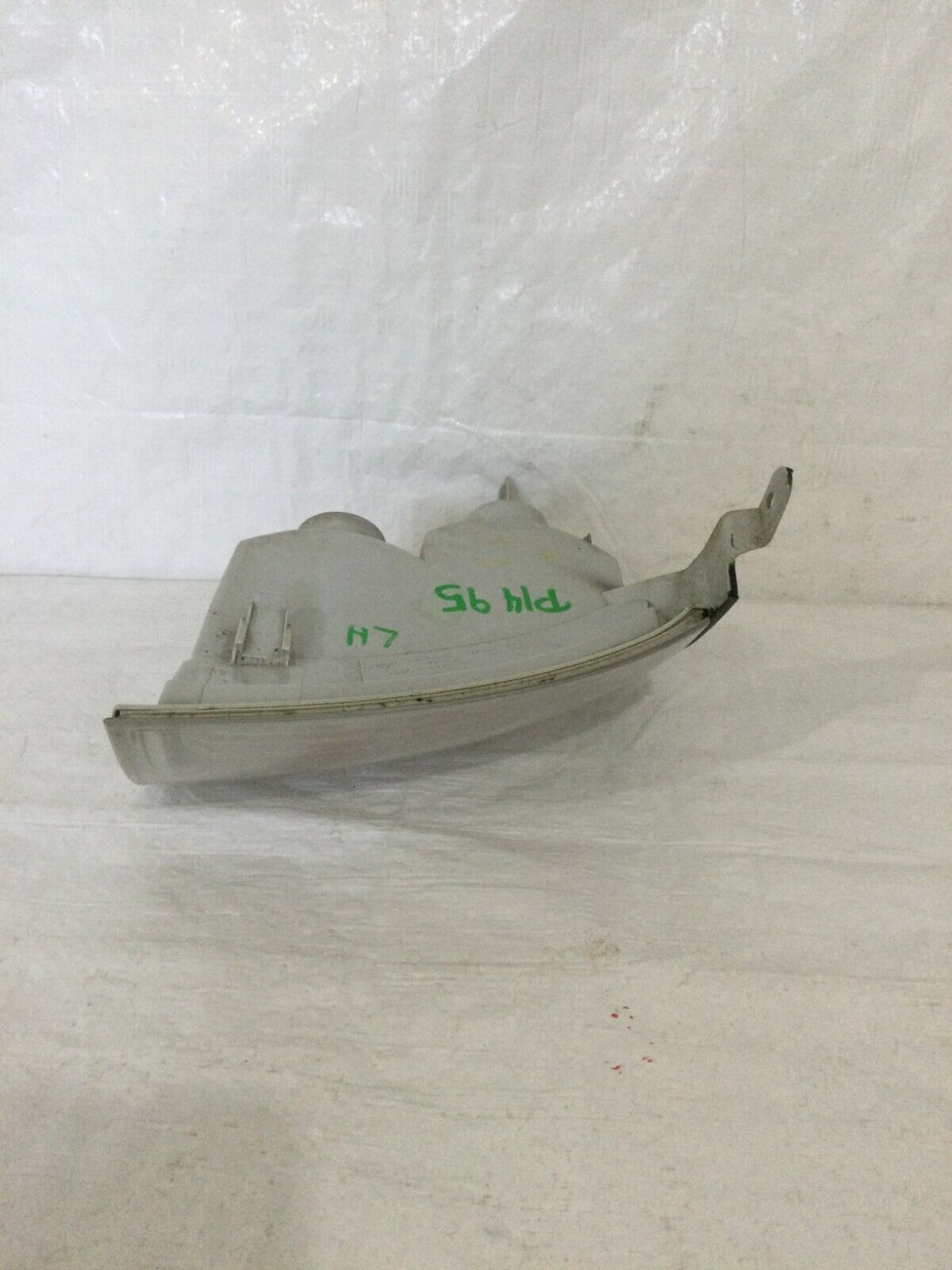 2004 Toyota Tundra 4DR Crew Cab Turn Signal Left Driver Side OEM LH