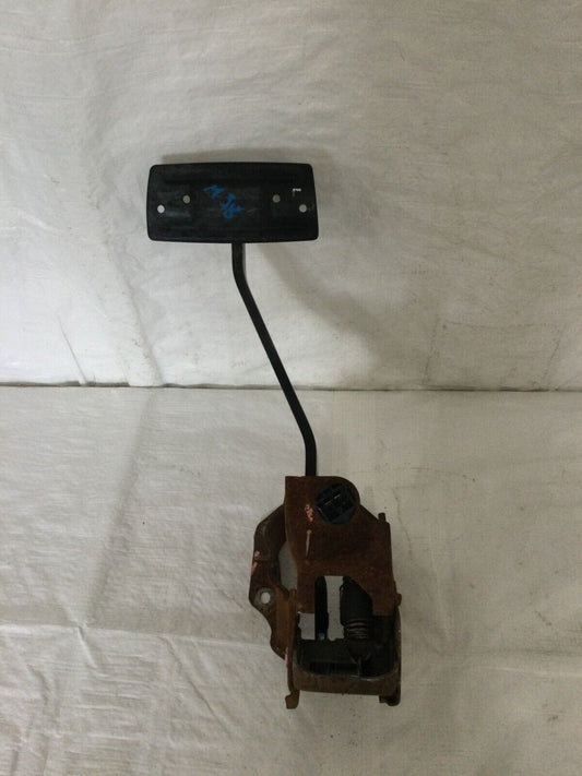2008 Honda CR-V CRV Brake Pedal OEM