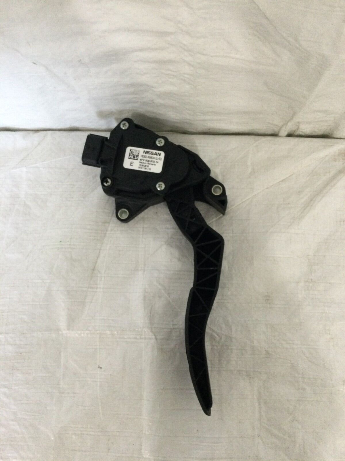 2018-2020 Nissan Rogue Accelerator Gas Pedal 180024BA0A OEM