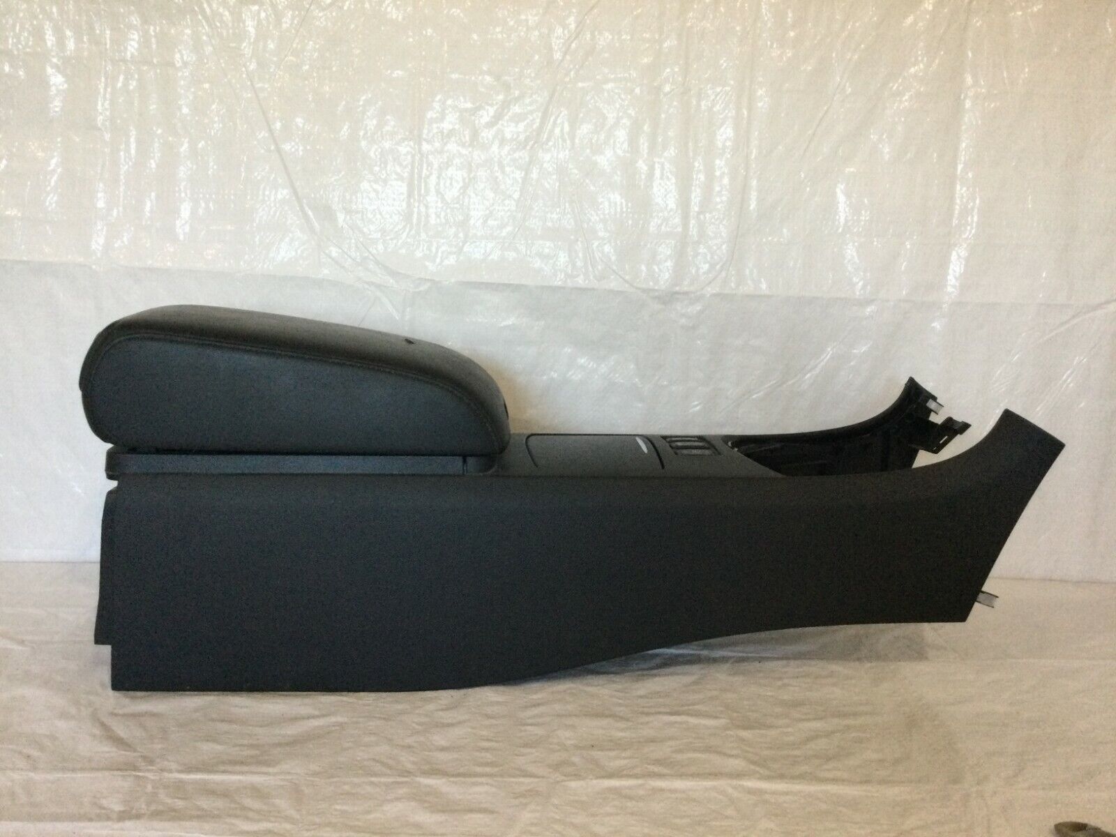 2007-2008 Infiniti G35 Center Console Assembly W/ Cup Holder OEM 68430JK00A