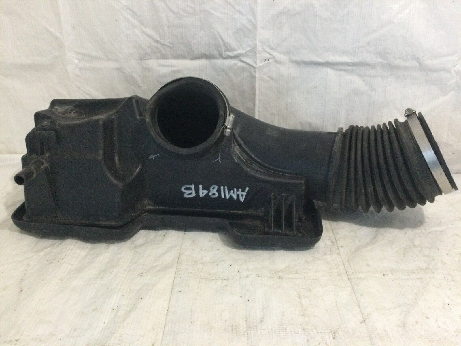 2019-2021 GMC Sierra 1500 Air Cleaner Intake Duct Resonator Assembly OEM