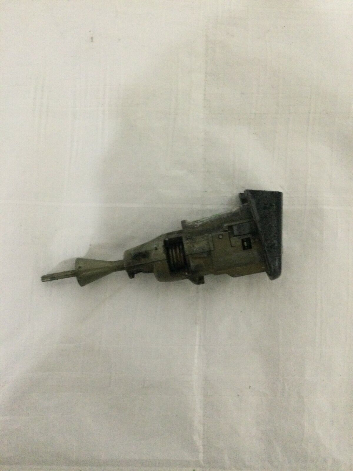 2007 Volkswagen Golf GTI Front Left Door Lock Cylinder OEM