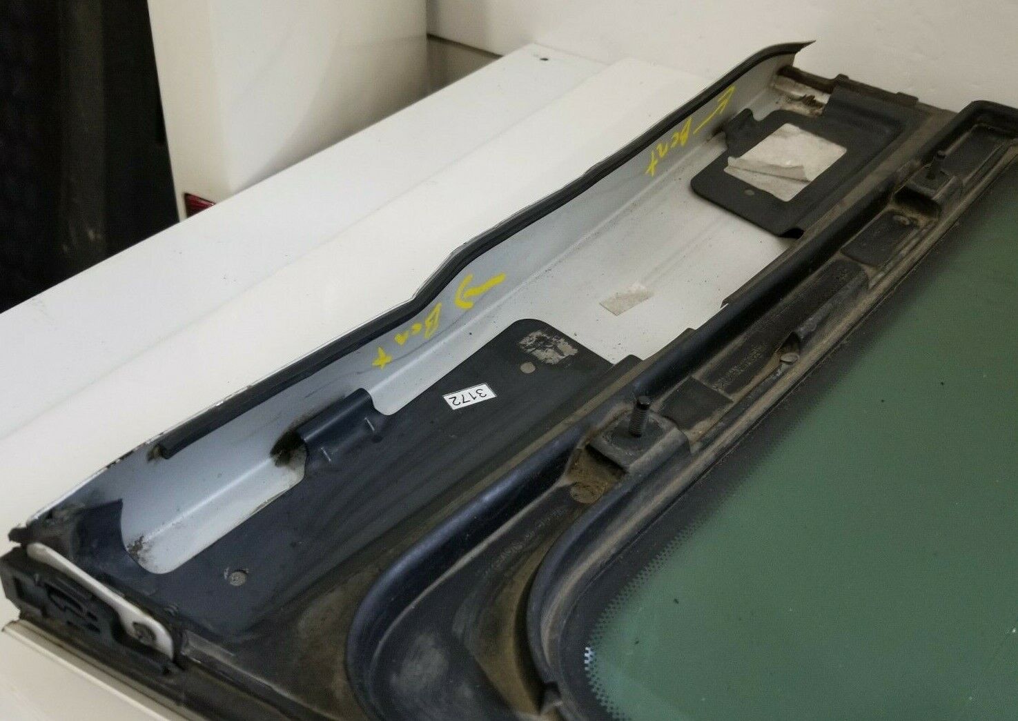 2005 Porsche Cayenne Quarter Window Glass Left Driver Side Tinted OEM LH