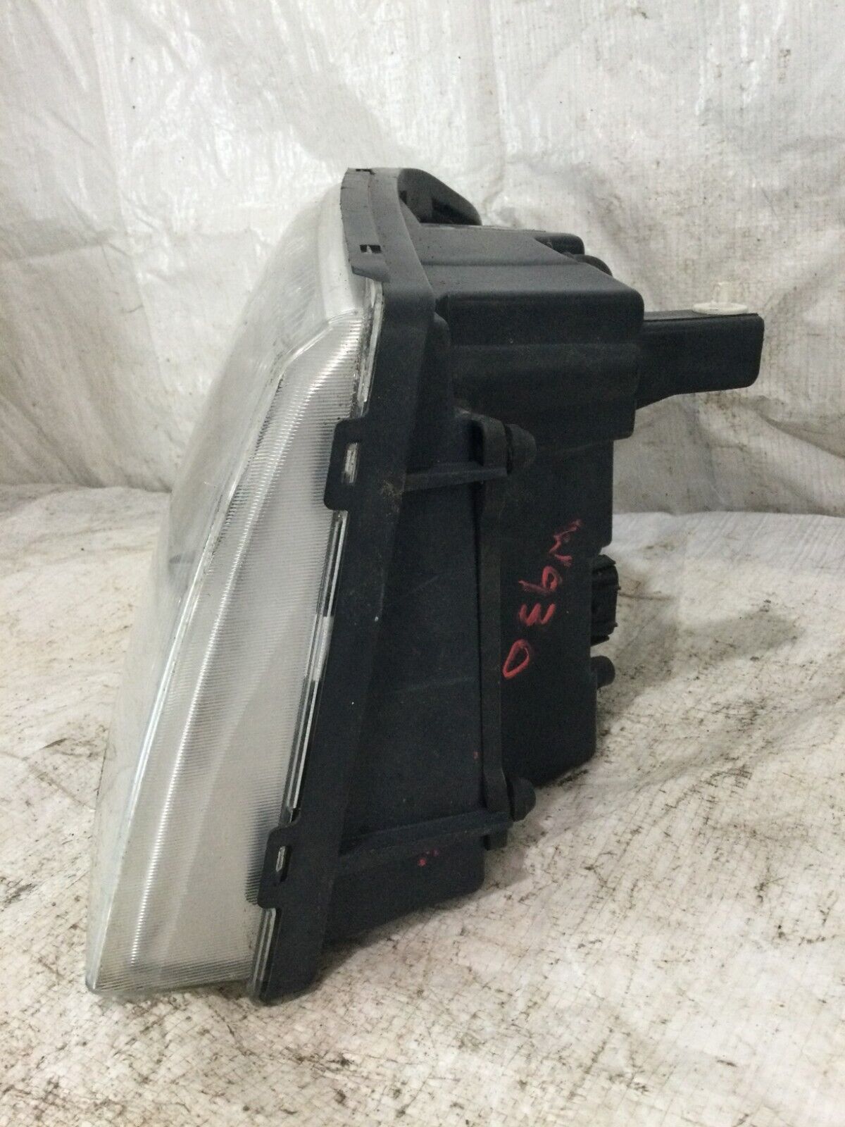 2002-2009 GMC Envoy Right Passenger Side Halogen Headlight OEM