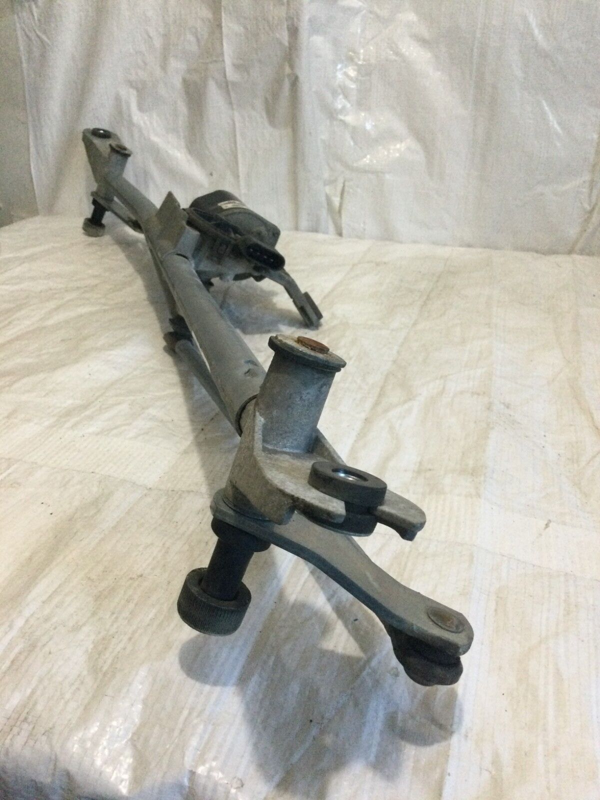 2007-2008 Dodge Ram 1500 Front Wiper Motor W/ Linkage OEM