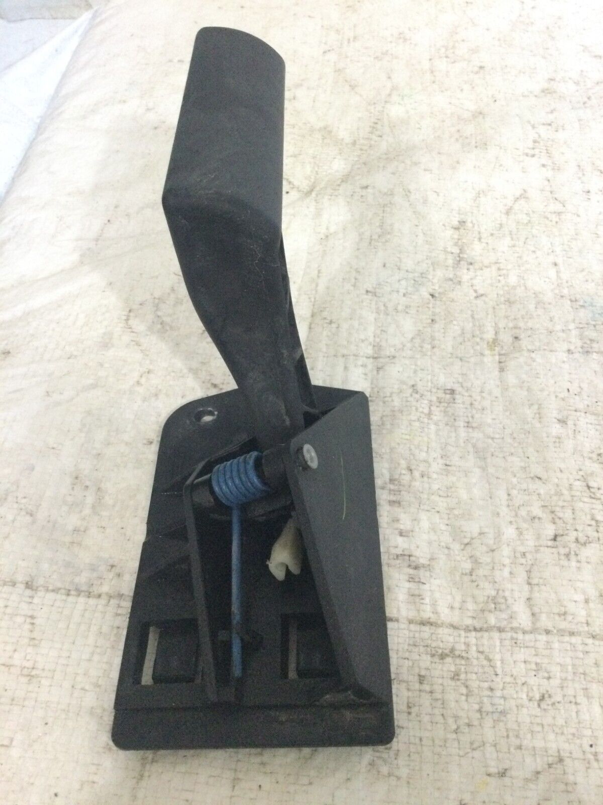 2005-2007 Hummer H2 Front Left Interior Door Handle OEM