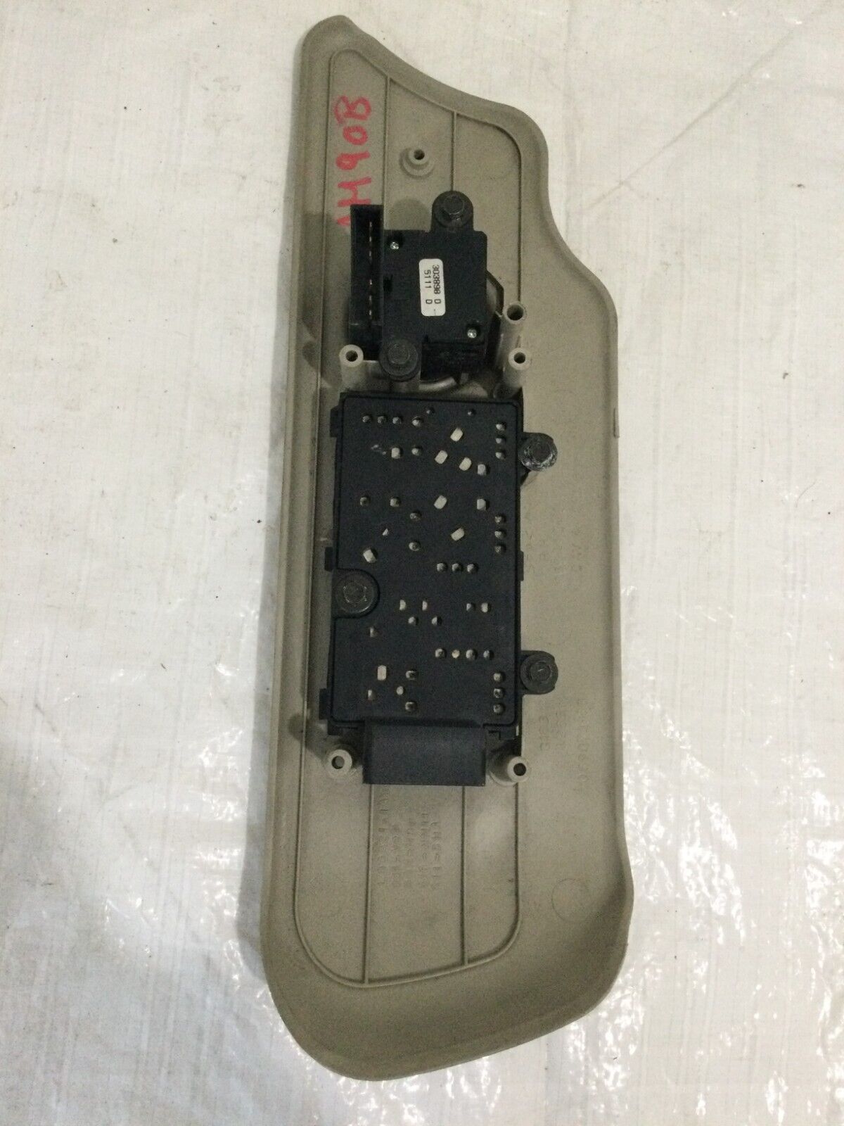 2003-2006 Cadillac Escalade EXT Right Passenger Power Seat Control Switch OEM