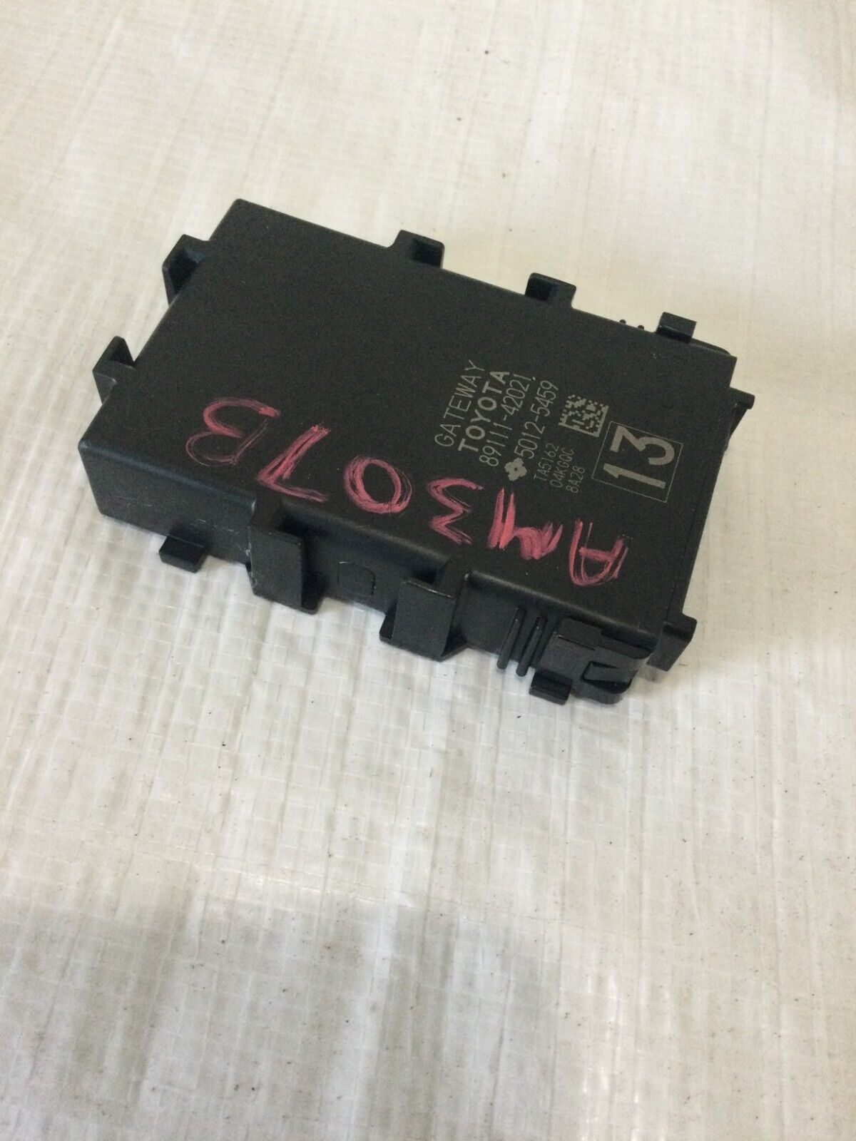 2018 Toyota Rav4 Left Side Network Gateway Control Unit Module 89111-42021 OEM