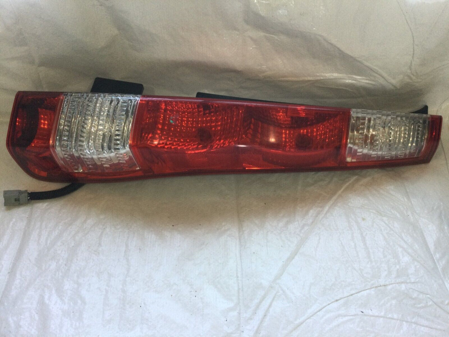 2005-2006 Honda CRV CR-V Tail Light Right Passenger Side OEM RH