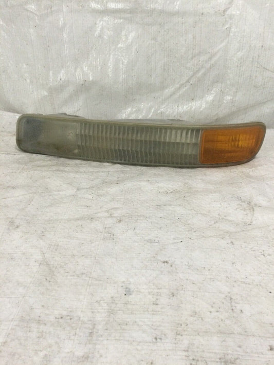 2007 GMC Sierra 1500 Right Turn Signal Assembly OEM