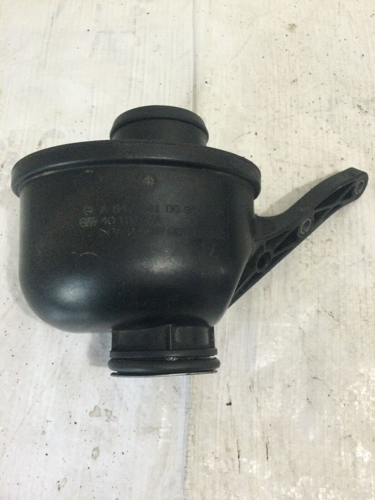 2006 Dodge Sprinter 2500 Turbo Charger Resonator A6471410086 OEM