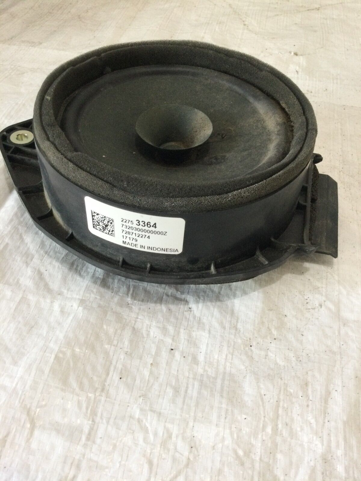 2018 Chevrolet Silverado 1500  Rear Left Side Door Speaker  22753364  OEM