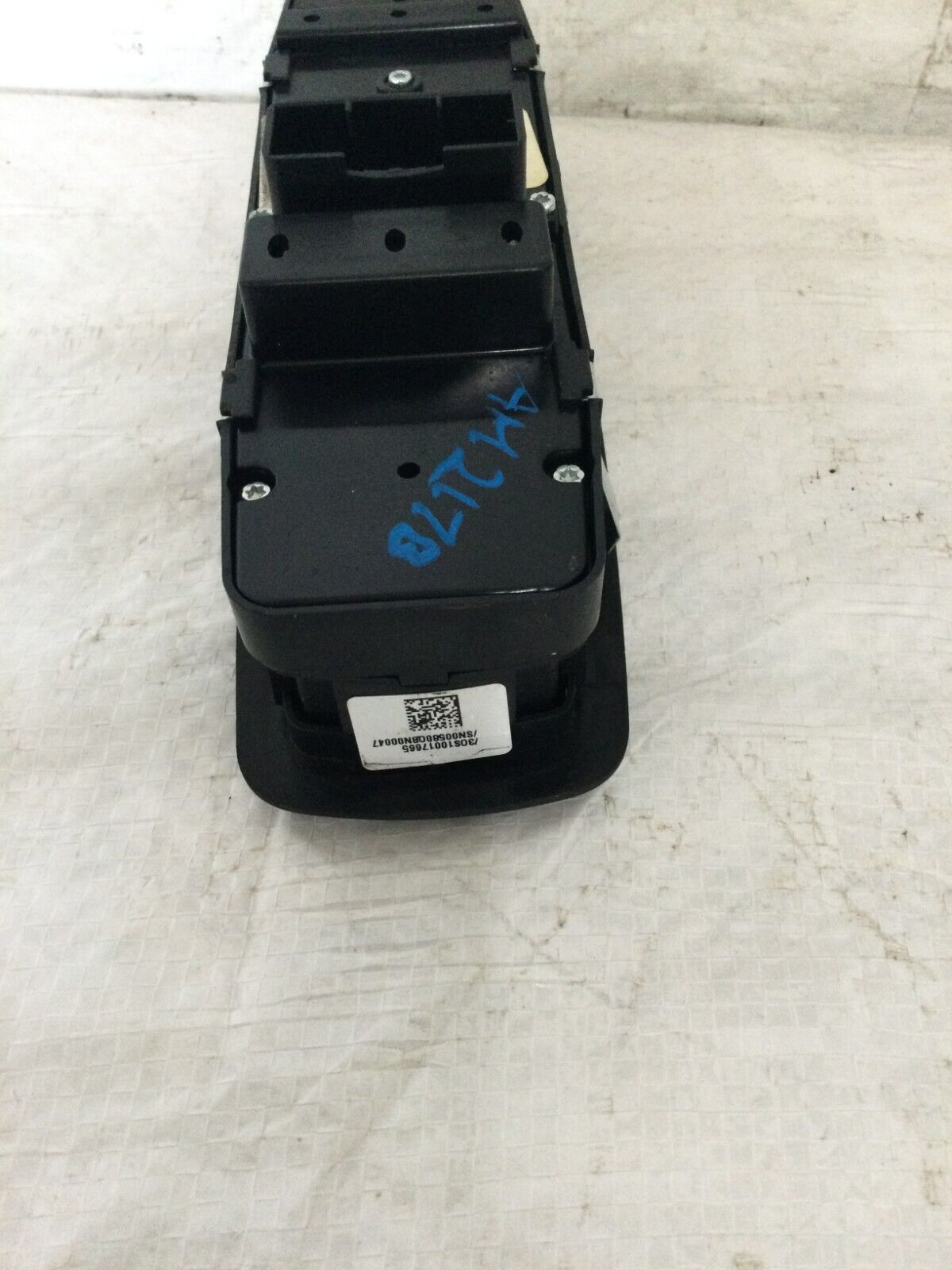 2016-2018 Ram 1500 Driver Left Door Master Power Window Switch 56046826AE