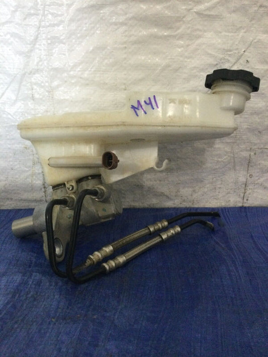2016-2018 Chevrolet Cruze Master Brake Cylinder W/ Reservoir OEM