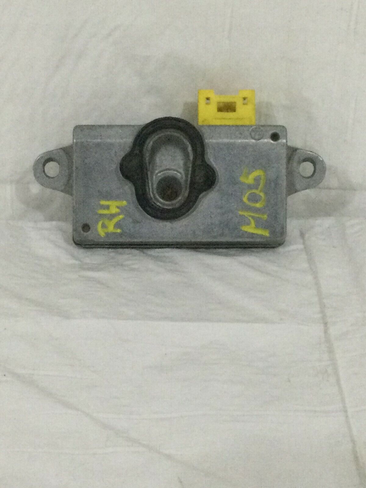 2006 BMW E65 750LI SRS Control Module OEM 6960228