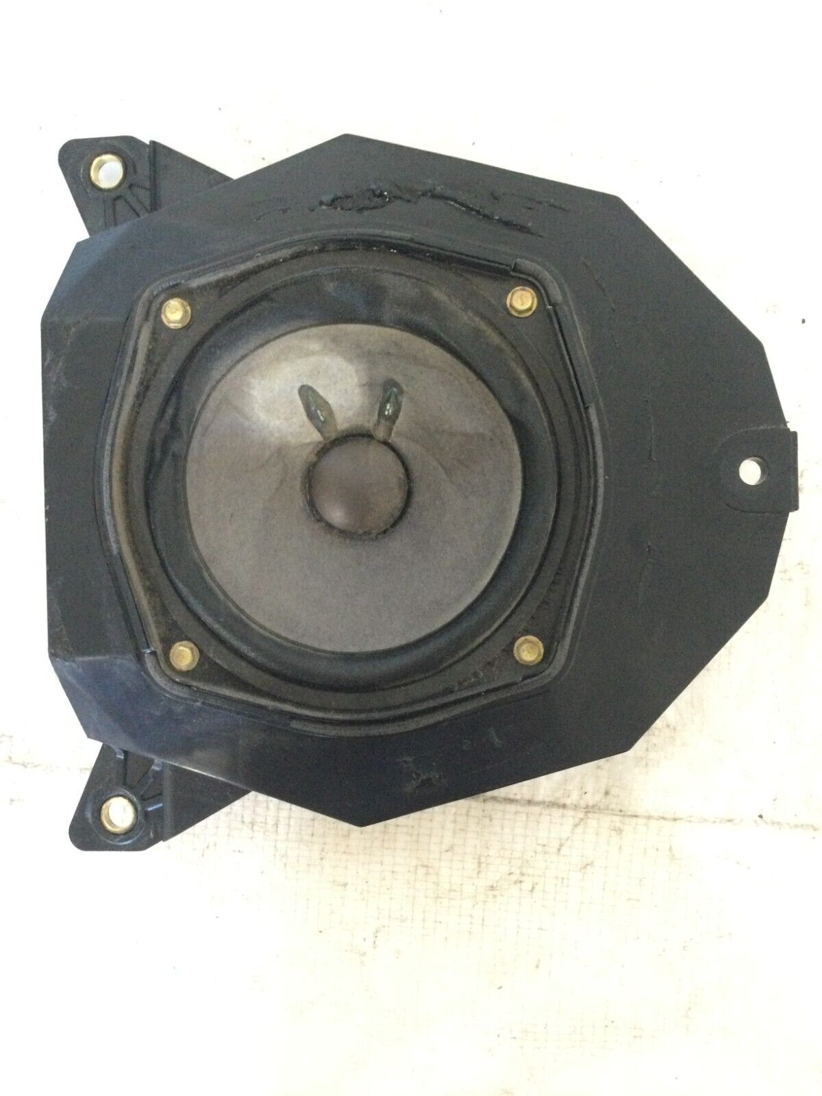 2003-2006 Cadillac Escalade EXT Right Rear Door Speaker OEM 15054681