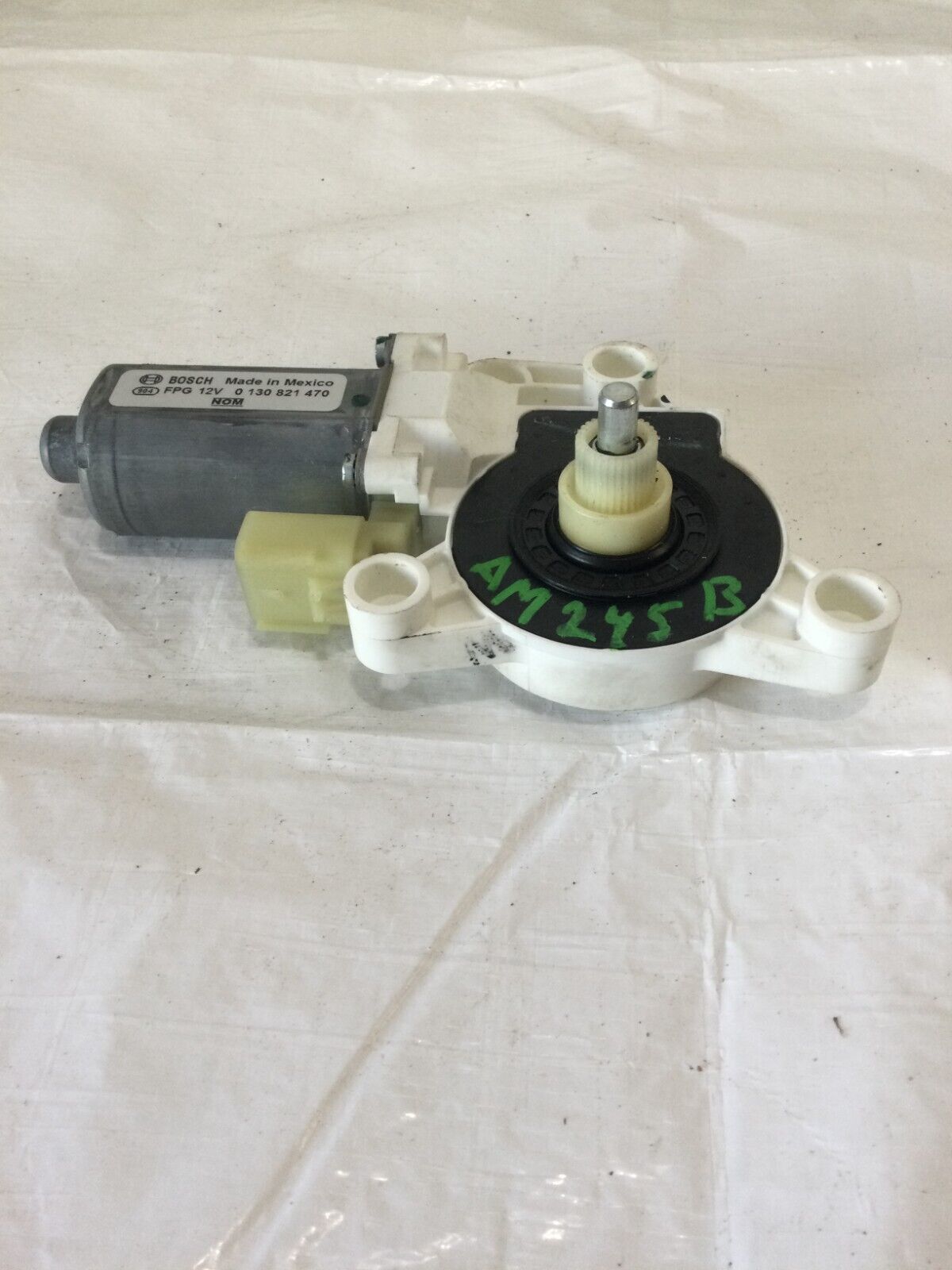 2017 Dodge  Grand Caravan   Right Front Door Power Window Motor  3015588D OEM