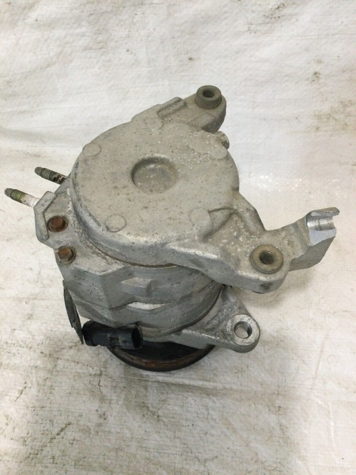 2005 Dodge Ram 1500 A/C Air Compressor OEM 5.7L