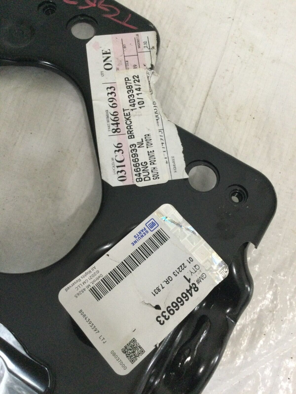 2019-2022 Chevrolet Silverado 1500 Side Front Driver Side Bumper Fascia Bracket