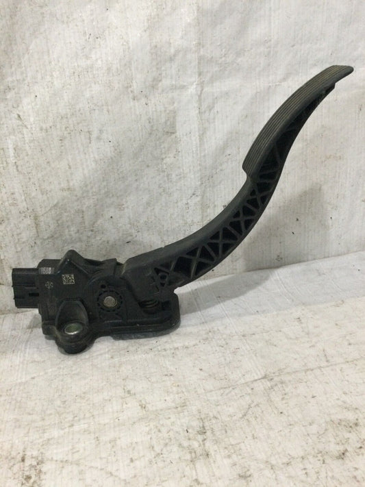 2013 Dodge Journey Accelerator Gas Pedal Assembly 04891585AD OEM