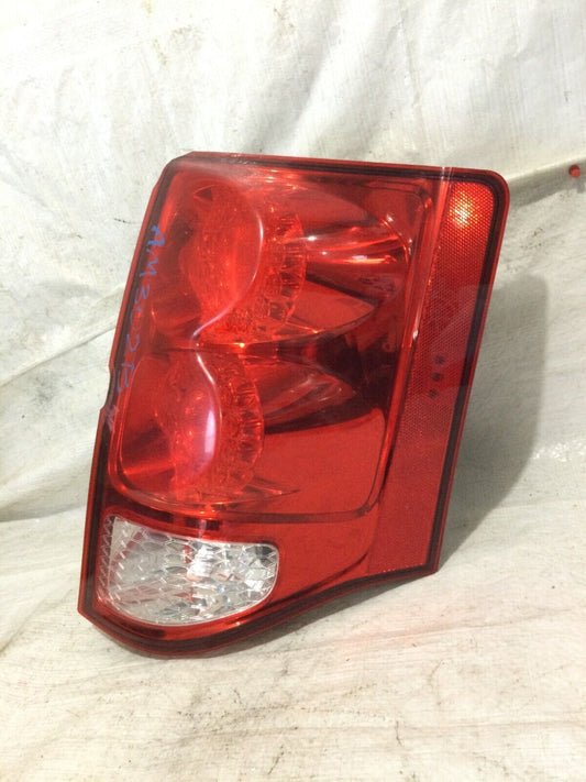 2014 Dodge Grand Caravan Tail Light Right Passenger Side OEM RH (CHIP MARKED)