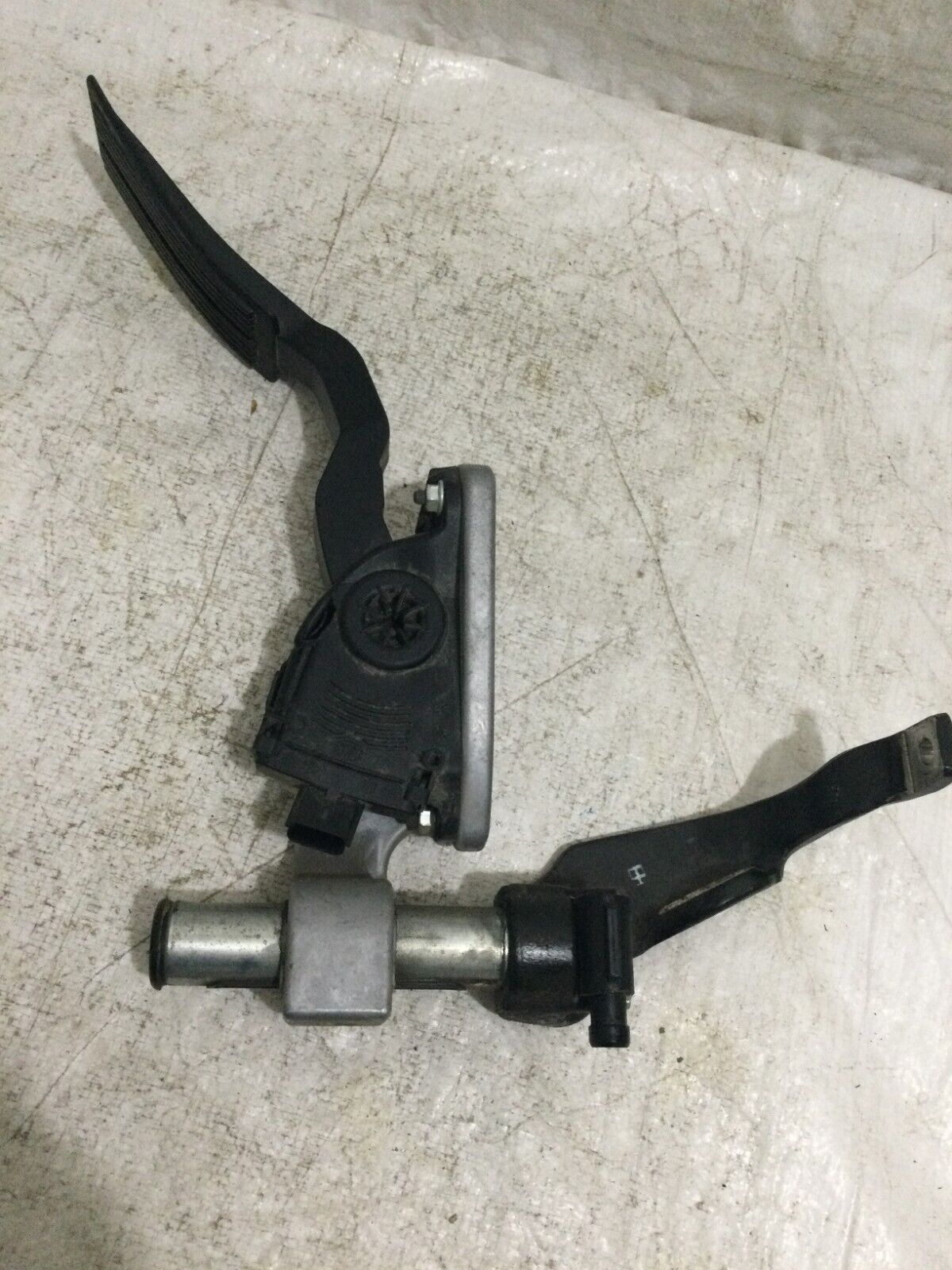 2007 Dodge Ram 3500 6.7L Turbo Diesel Accelerator Gas Pedal OEM