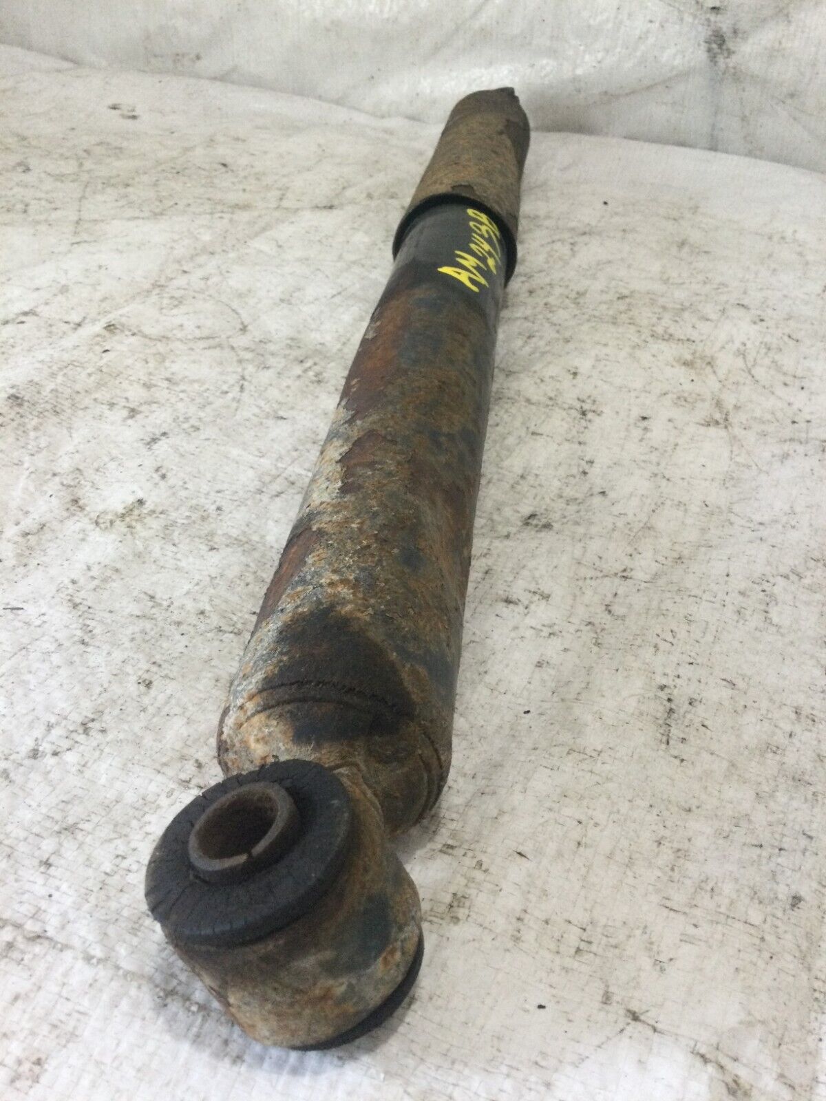 2006 GMC Sierra 2500 Right Rear Shock Absorber OEM