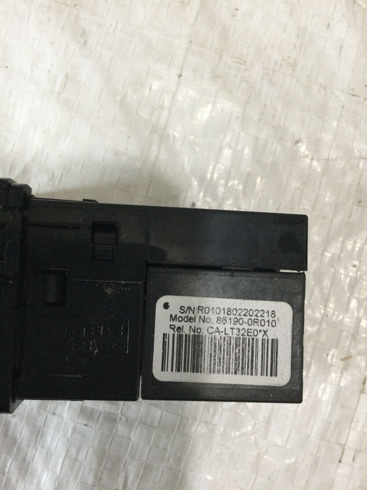 2018 Toyota Corolla  Auxiliary  Audio Jack  USB Port Adapter  86190-0R010 OEM
